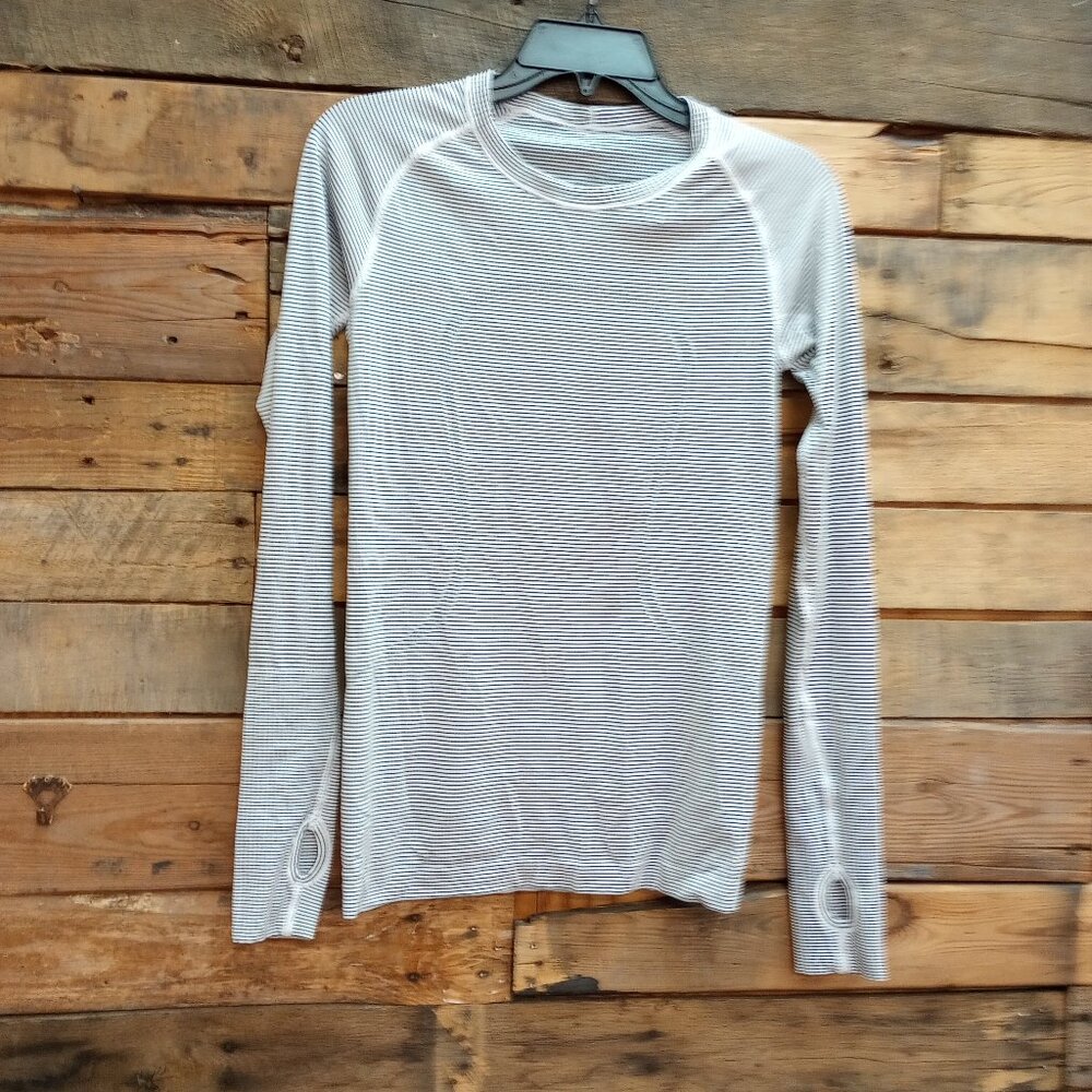 Lululemon Swiftly Tech Long Sleeve Top / Shirt